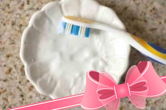 Поможет ли зубная паста и сода от черных точек?